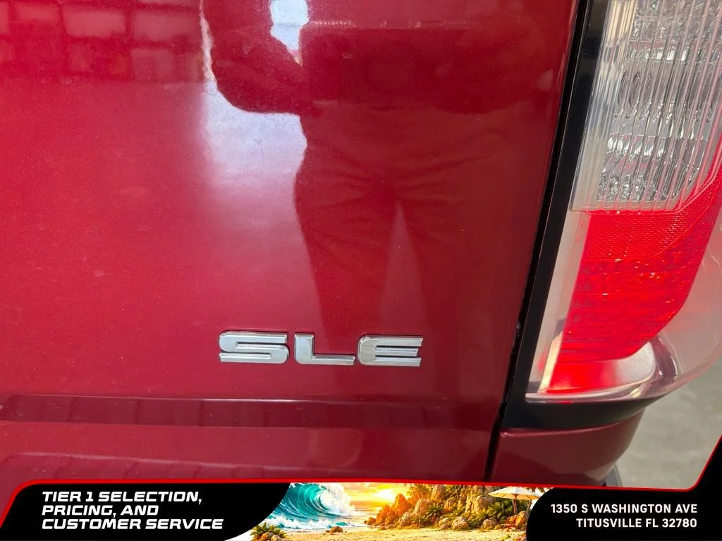 Certified Used 2017 RED QUARTZ TINTCOAT GMC 2WD SLE image 5