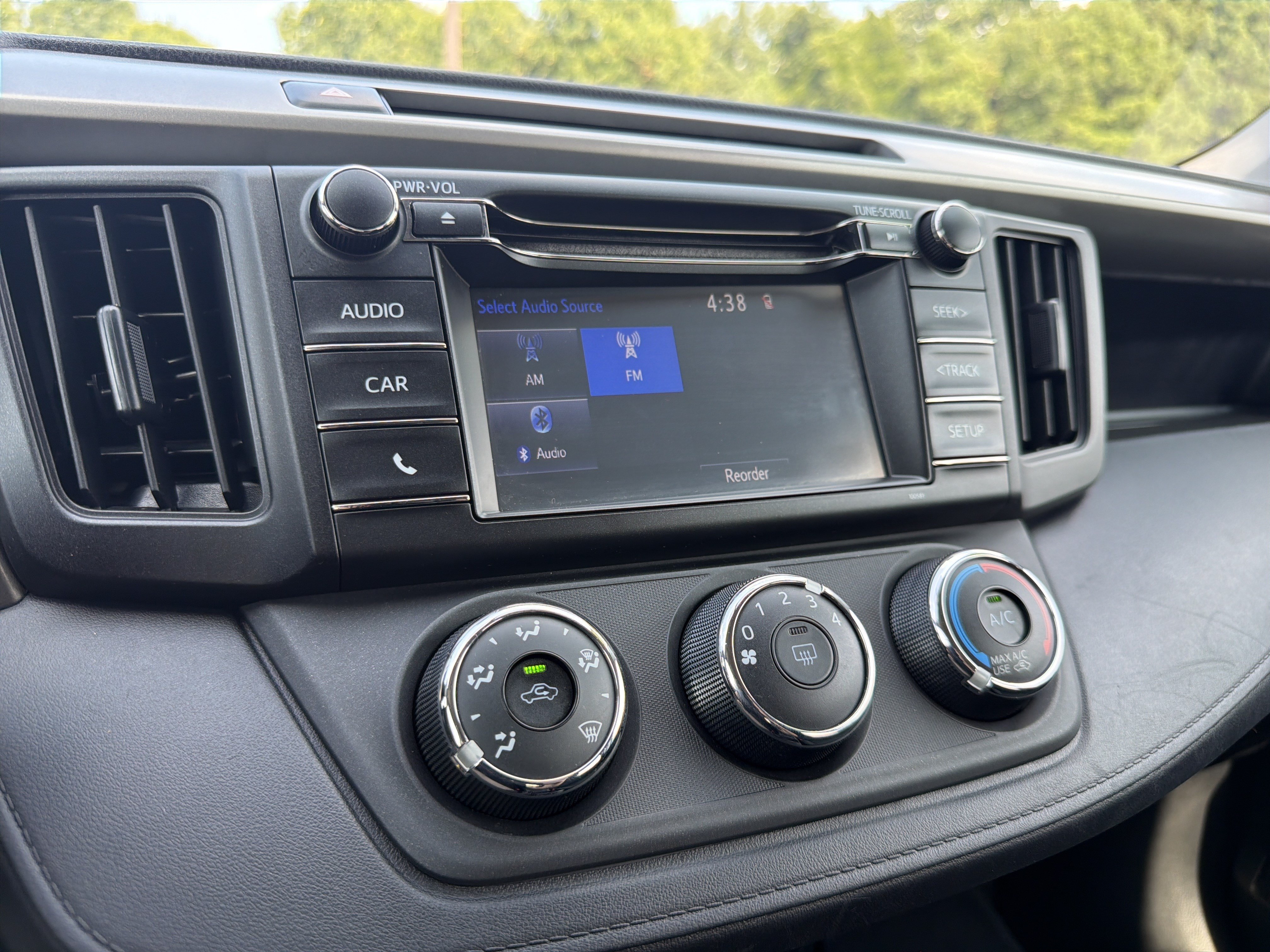Used 2016 Magnetic Gray Metallic Toyota LE image 5