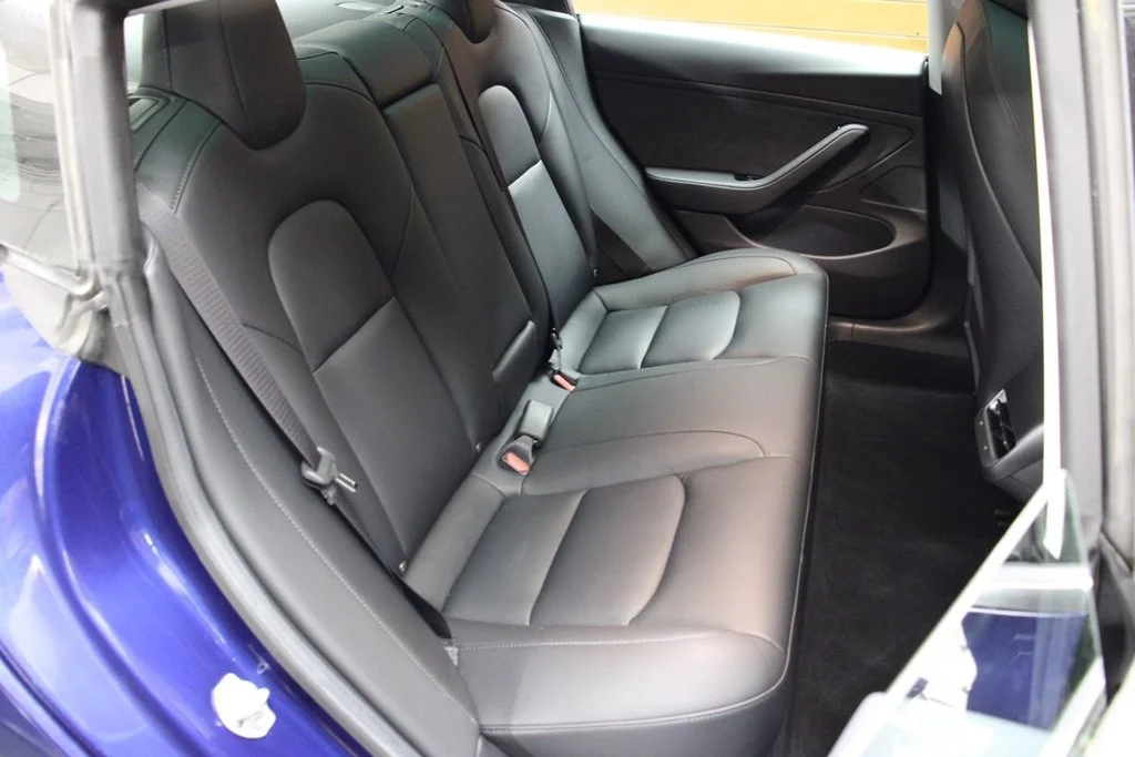 Used 2019 Deep Blue Metallic Tesla  image 31
