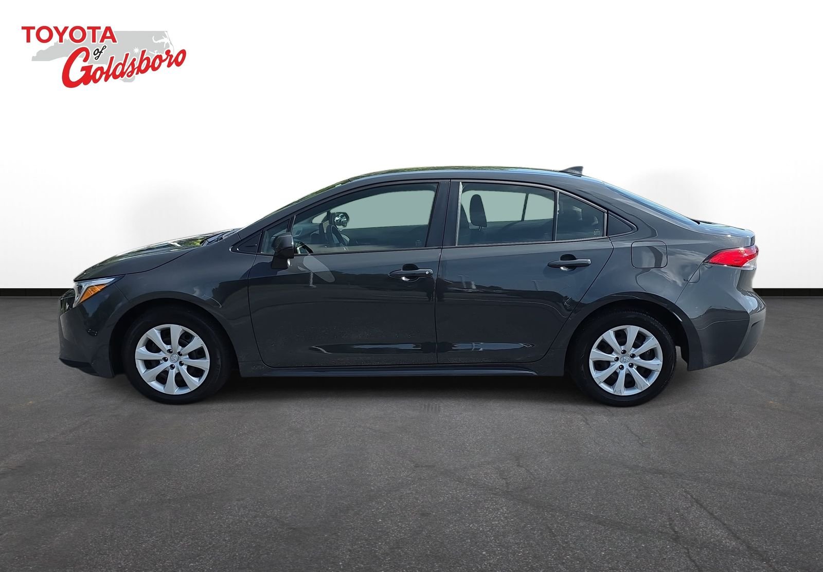 2026 Toyota Corolla LE - Photo 8