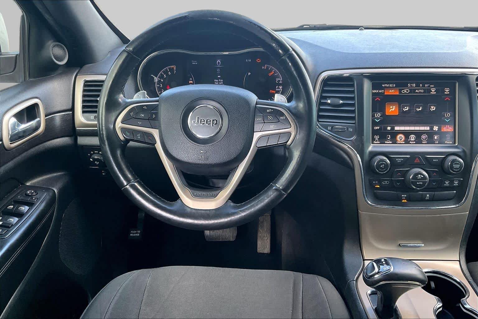 Used 2014 Bright White Clearcoat Jeep Laredo image 5