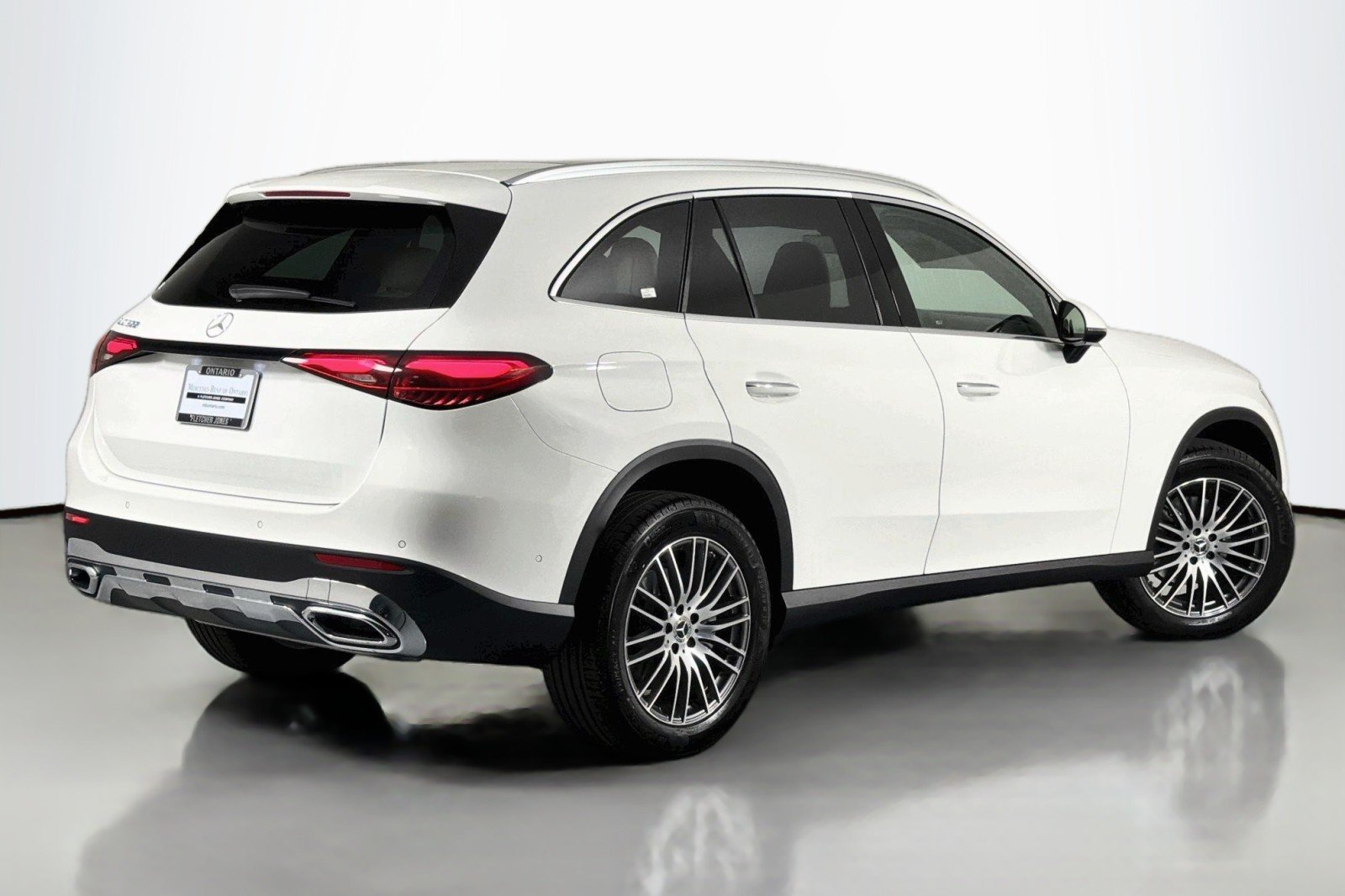 New 2026 Polar White Mercedes-Benz GLC 300 SUV image 11