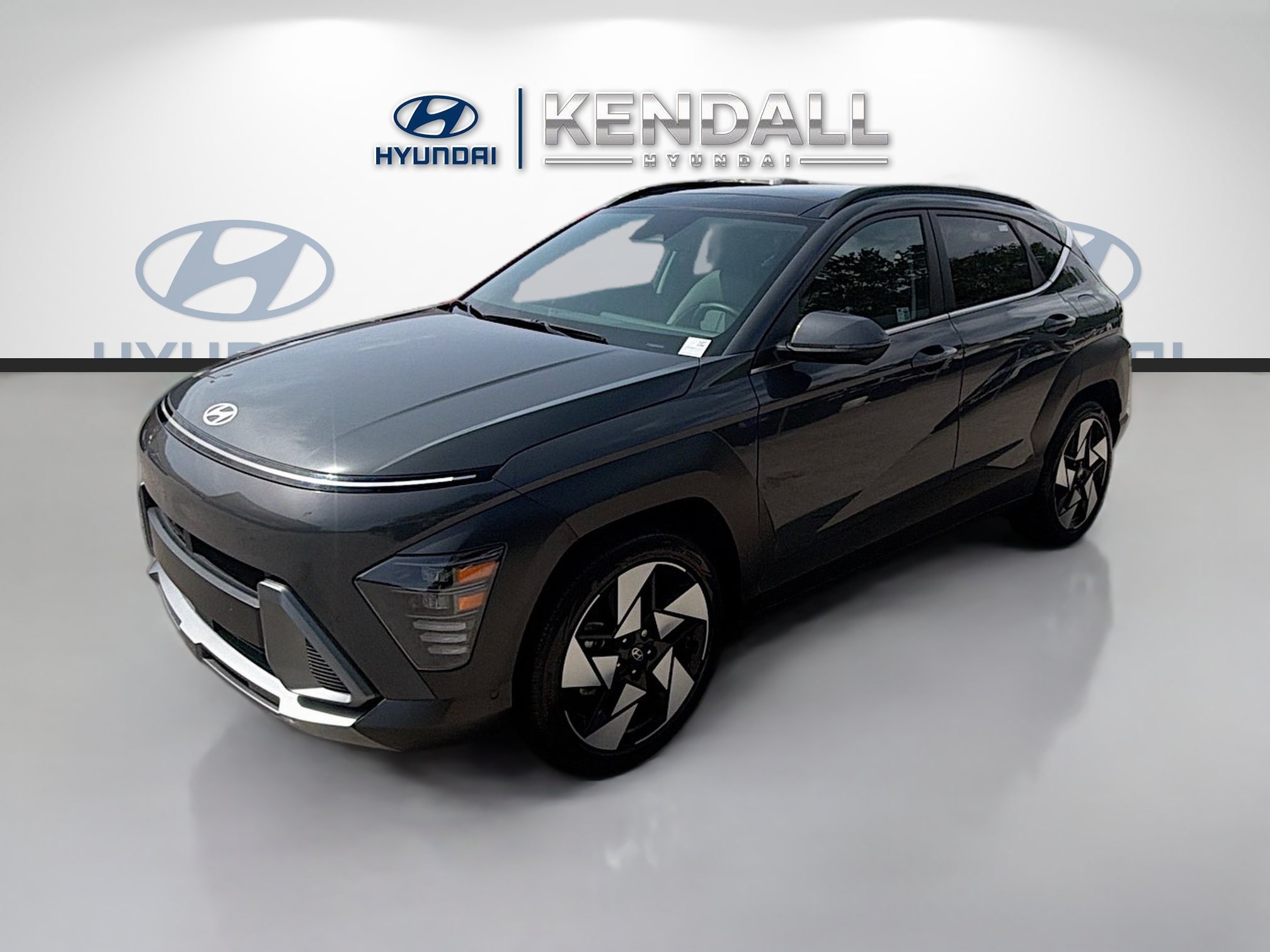 Used 2024 Ecotronic Gray Pearl Hyundai Limited image 3