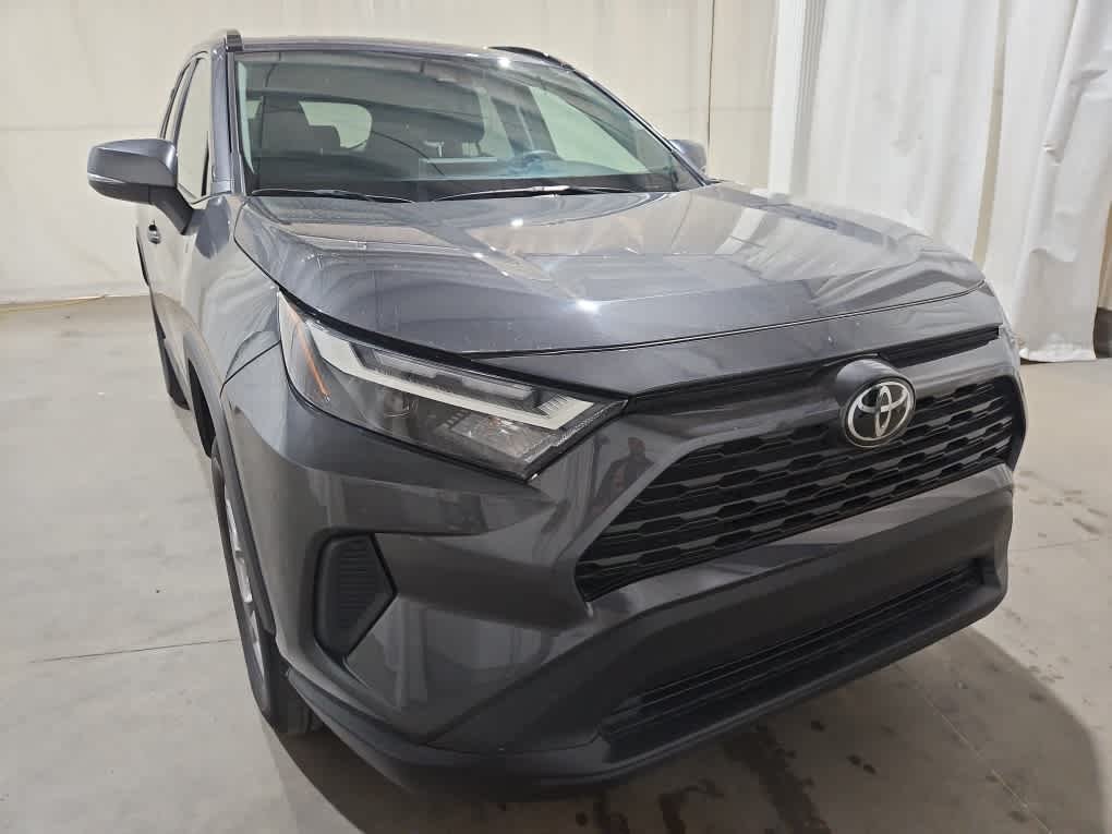 Used 2025 Magnetic Gray Metallic Toyota XLE image 6