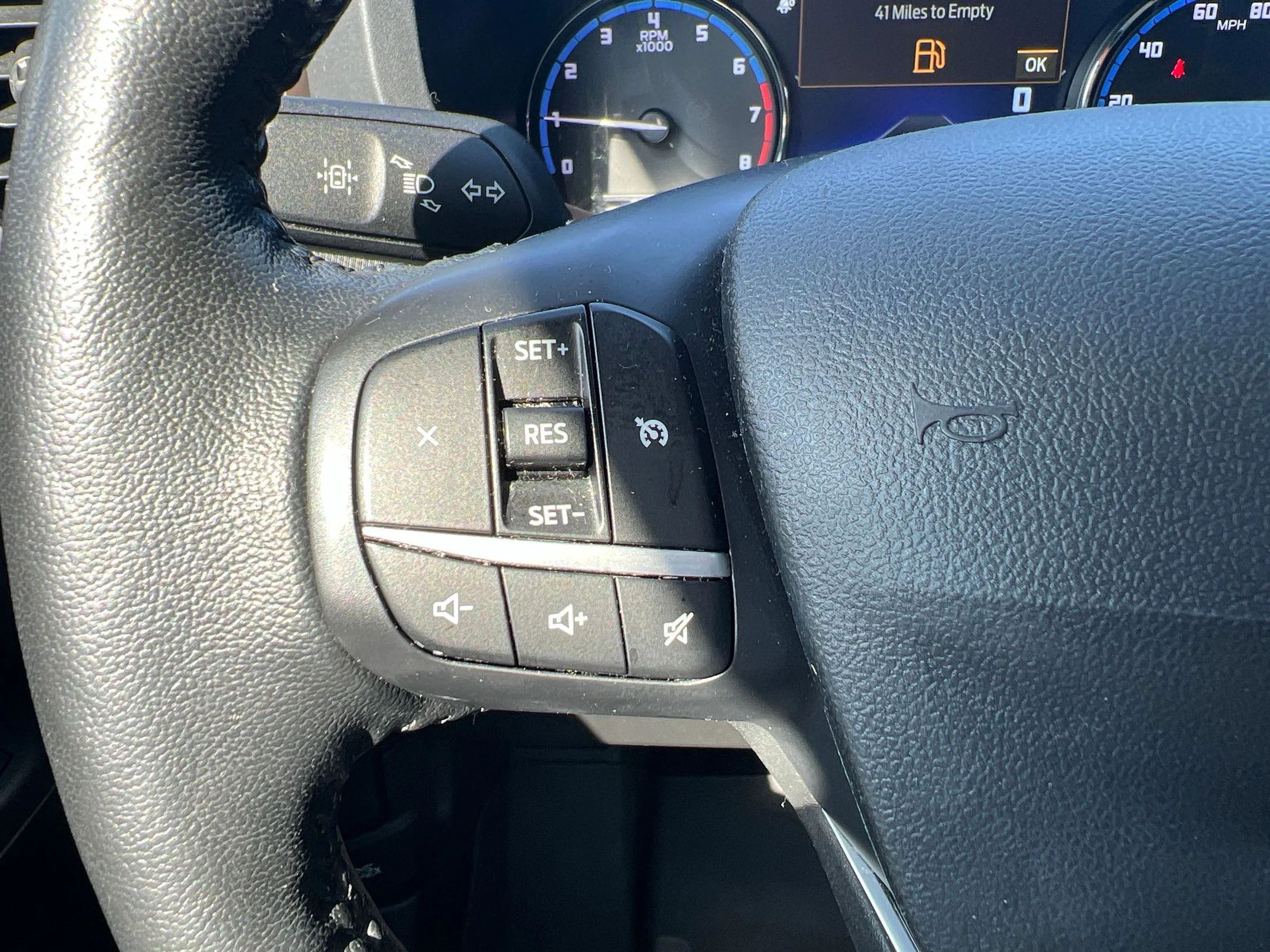 Used 2022 Gray Metallic Ford Outer Banks image 29