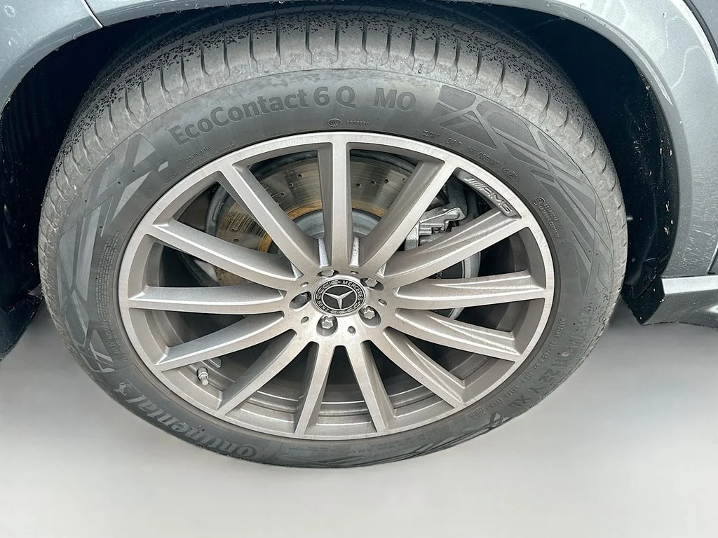 Used 2026  Mercedes-Benz GLS 580 image 33
