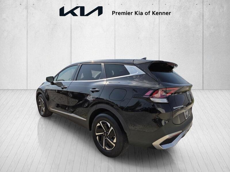 Used 2023 Black Kia LX image 3