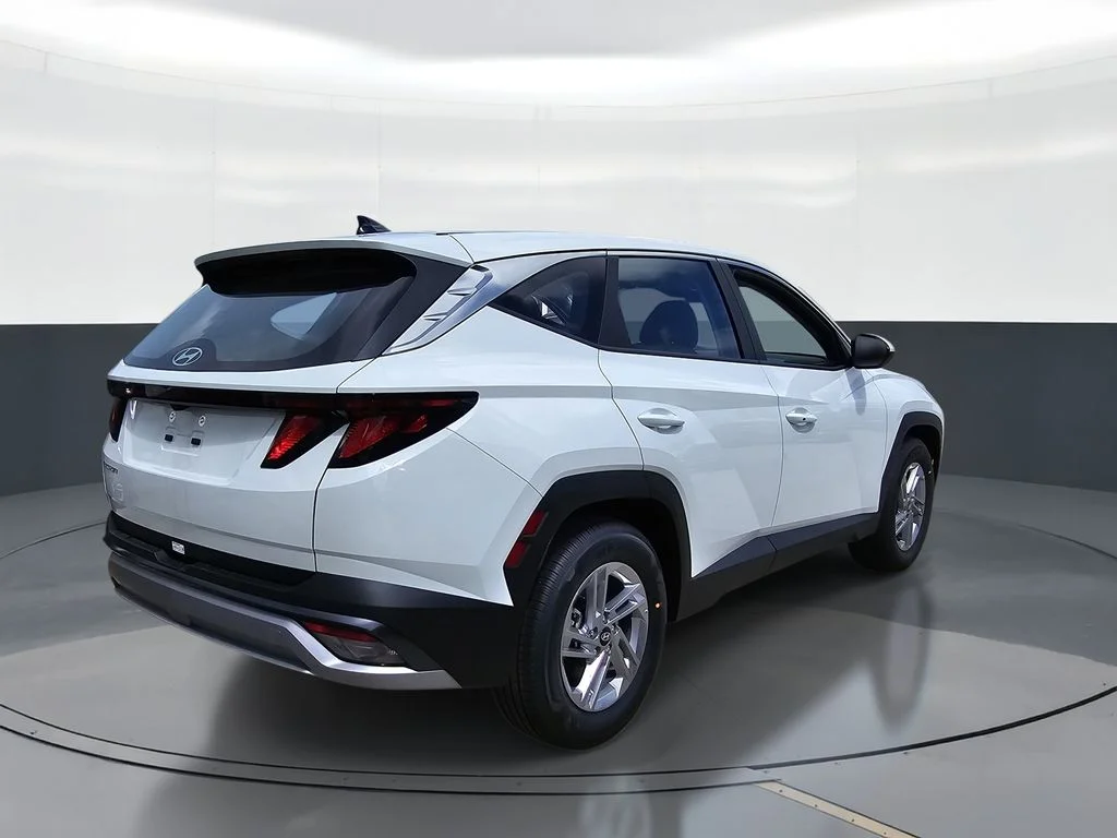 New 2026 White Hyundai SE image 3