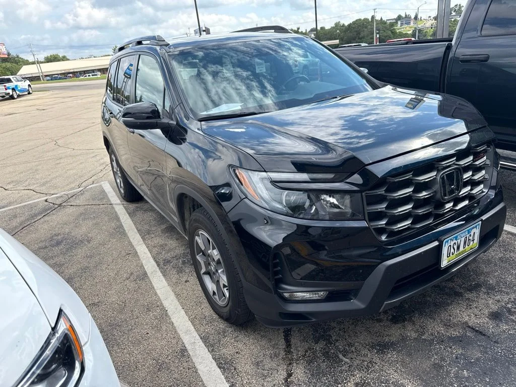 Used 2023  Honda TrailSport image 4