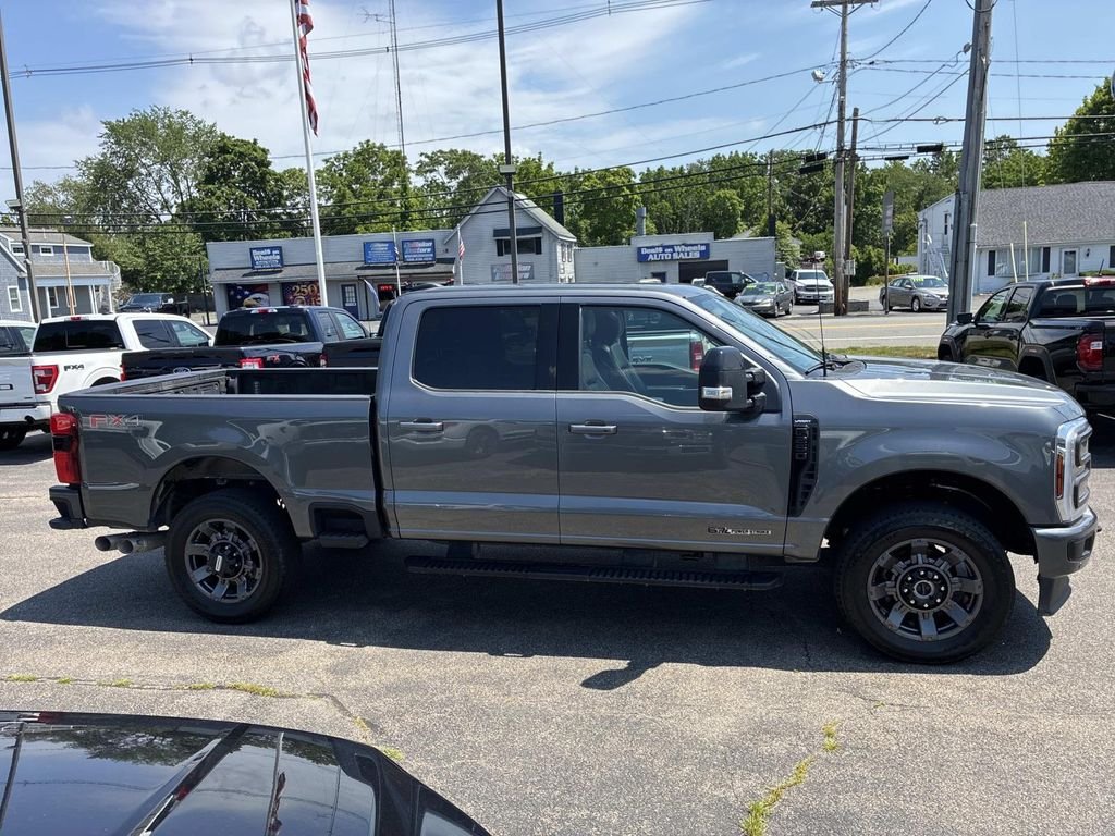 Used 2024 Gray Ford Lariat image 8