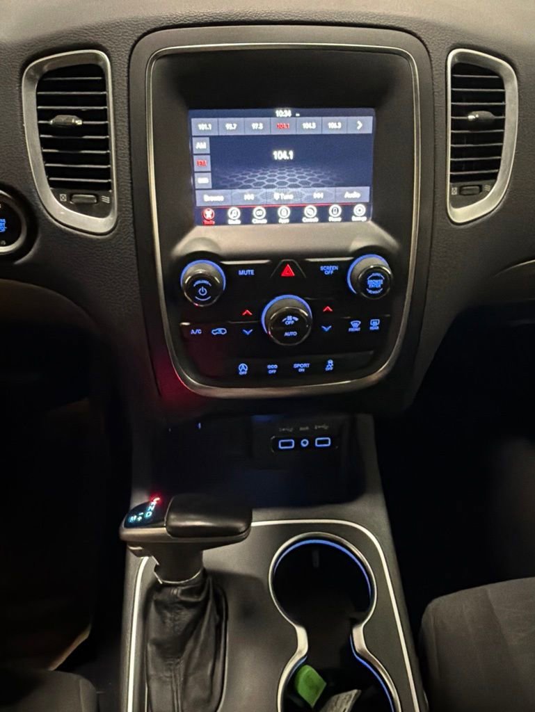 Used 2020 Reactor Blue Pearlcoat Dodge SXT image 5