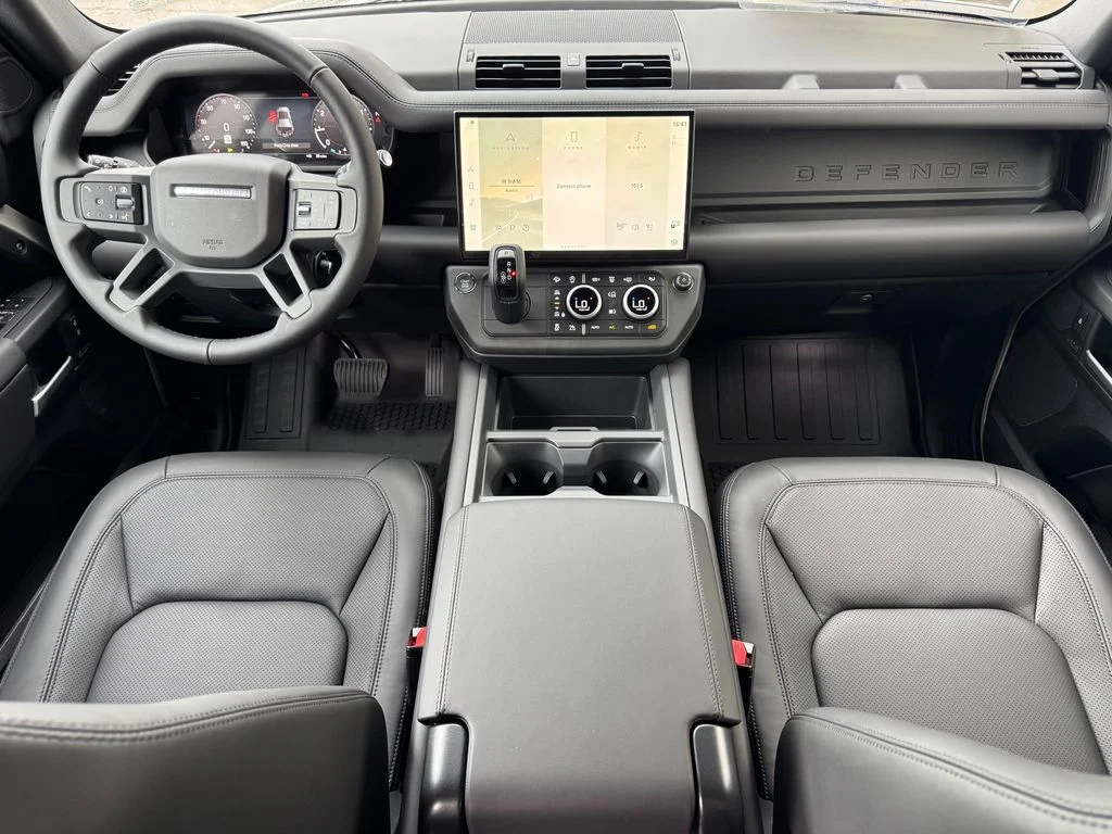 New 2026 Fuji White Land Rover X-Dynamic SE image 16
