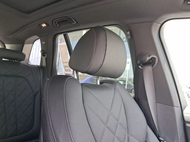 New 2026 Skyscraper Grey Metallic BMW sDrive40i image 17