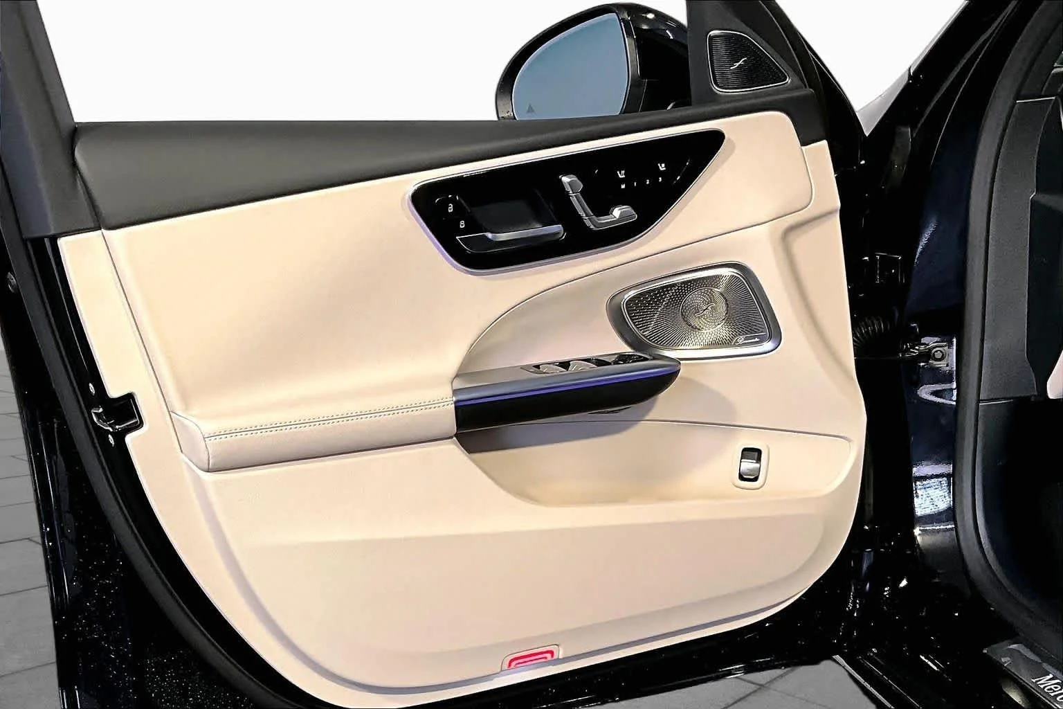 New 2026 Obsidian Black Metallic Mercedes-Benz C 300 image 11