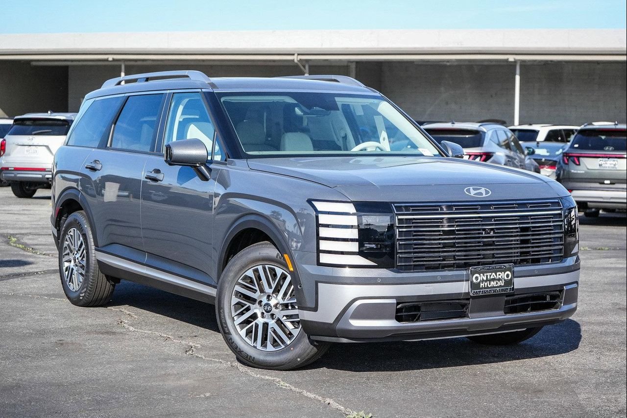 New 2026 Gray Hyundai SEL Premium image 30