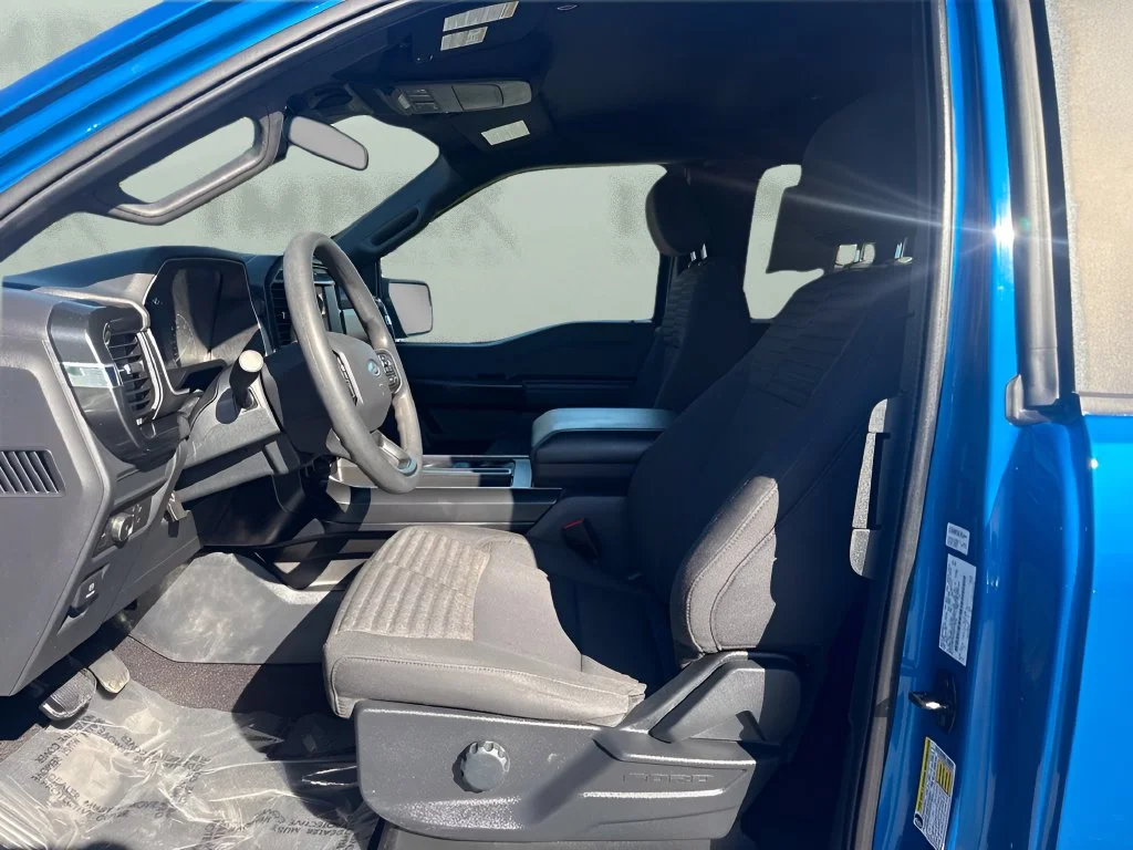 Used 2021 Blue Ford XL image 9