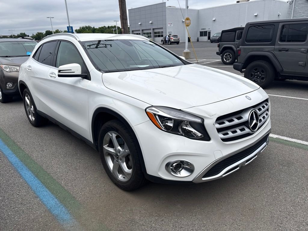 Used 2018 White Mercedes-Benz GLA 250 image 1