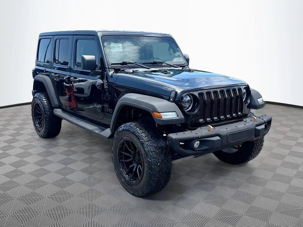 Used 2021 Black Jeep Unlimited Sport Altitude image 4