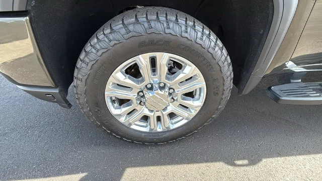 Used 2022 FOREST METALLIC GMC Denali image 9