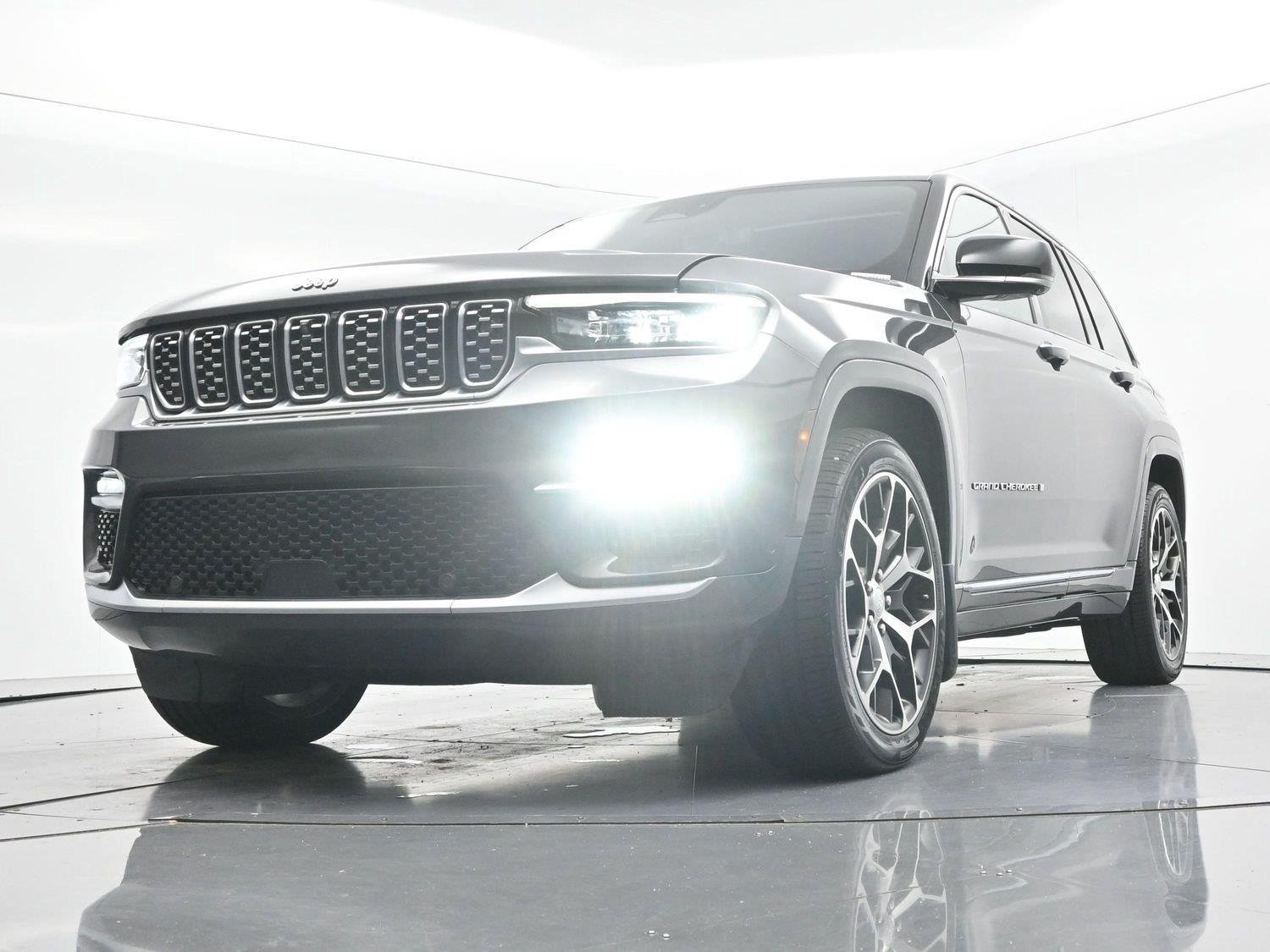 Used 2022 Baltic Gray Metallic Clearcoat Jeep Summit Reserve image 41