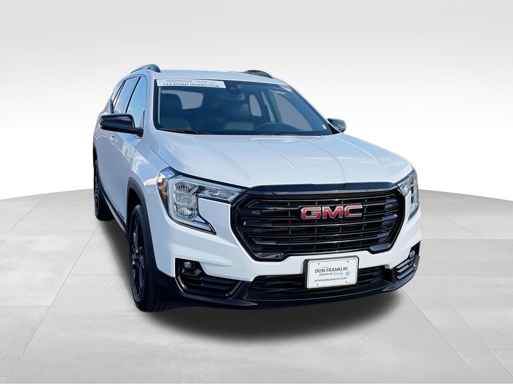 Used 2023 White GMC SLT image 3