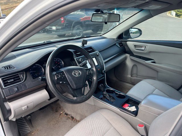 Used 2016 Super White Toyota LE image 17