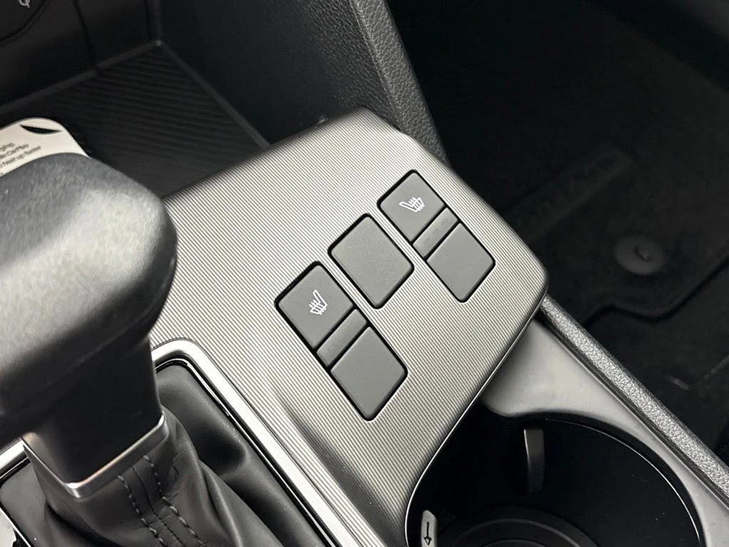 New 2026 Glacial White Pearl Kia EX image 42