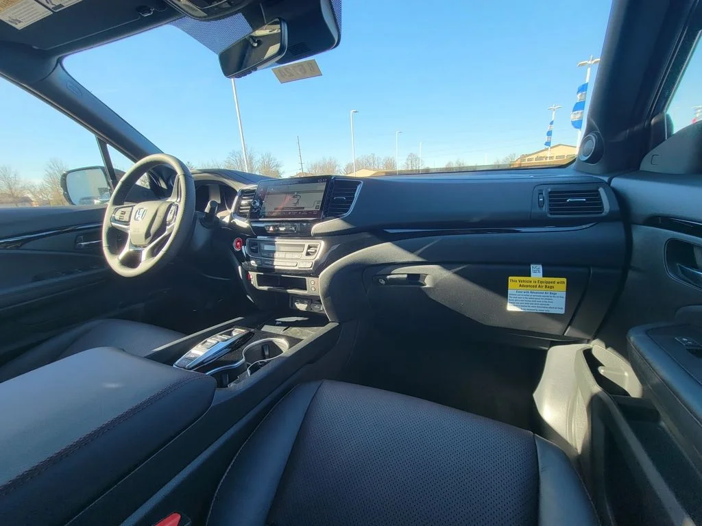 2026 Honda Ridgeline Black Edition - Photo 13