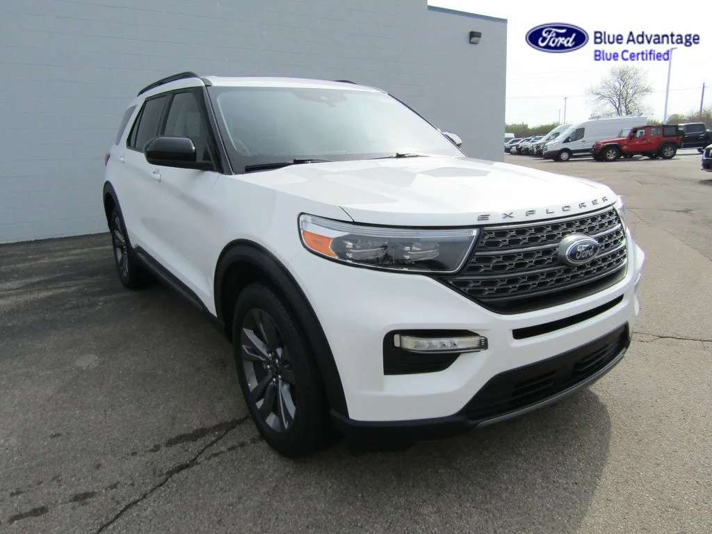 Certified Used 2023 Star White Ford XLT image 9