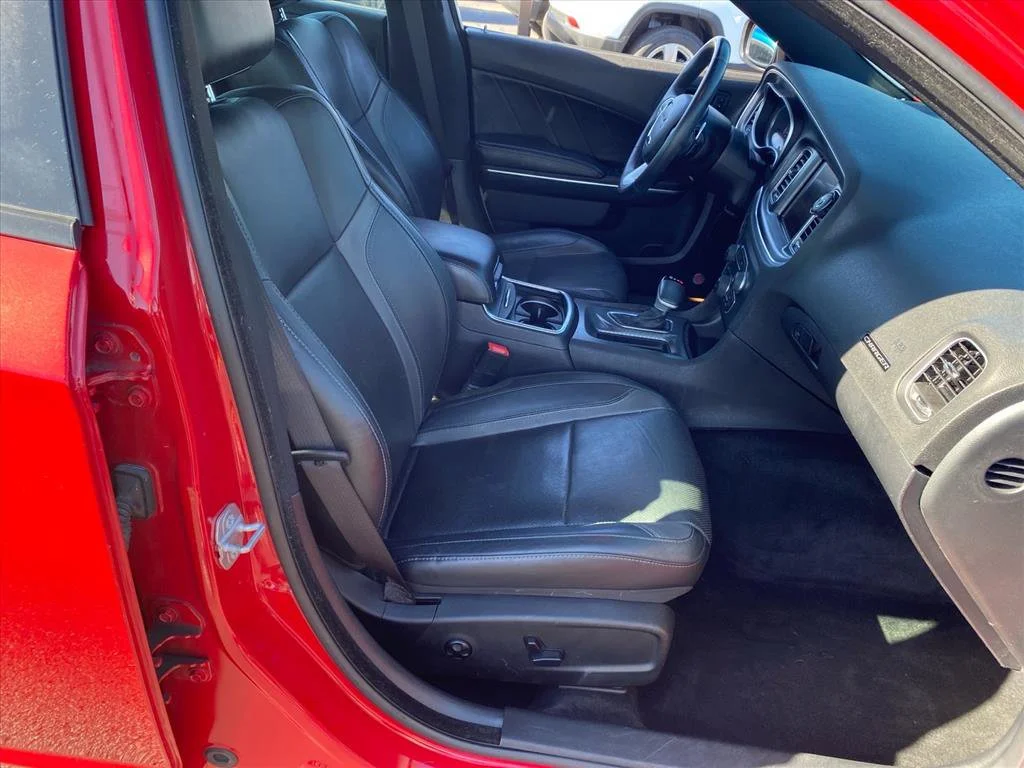 Used 2015 Redline Red Tricoat Pearl Dodge SXT image 24