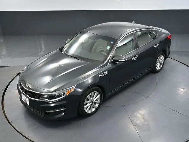 Used 2016 Green Kia LX image 49