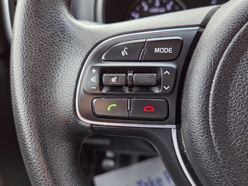 Used 2018 Red Kia LX image 28