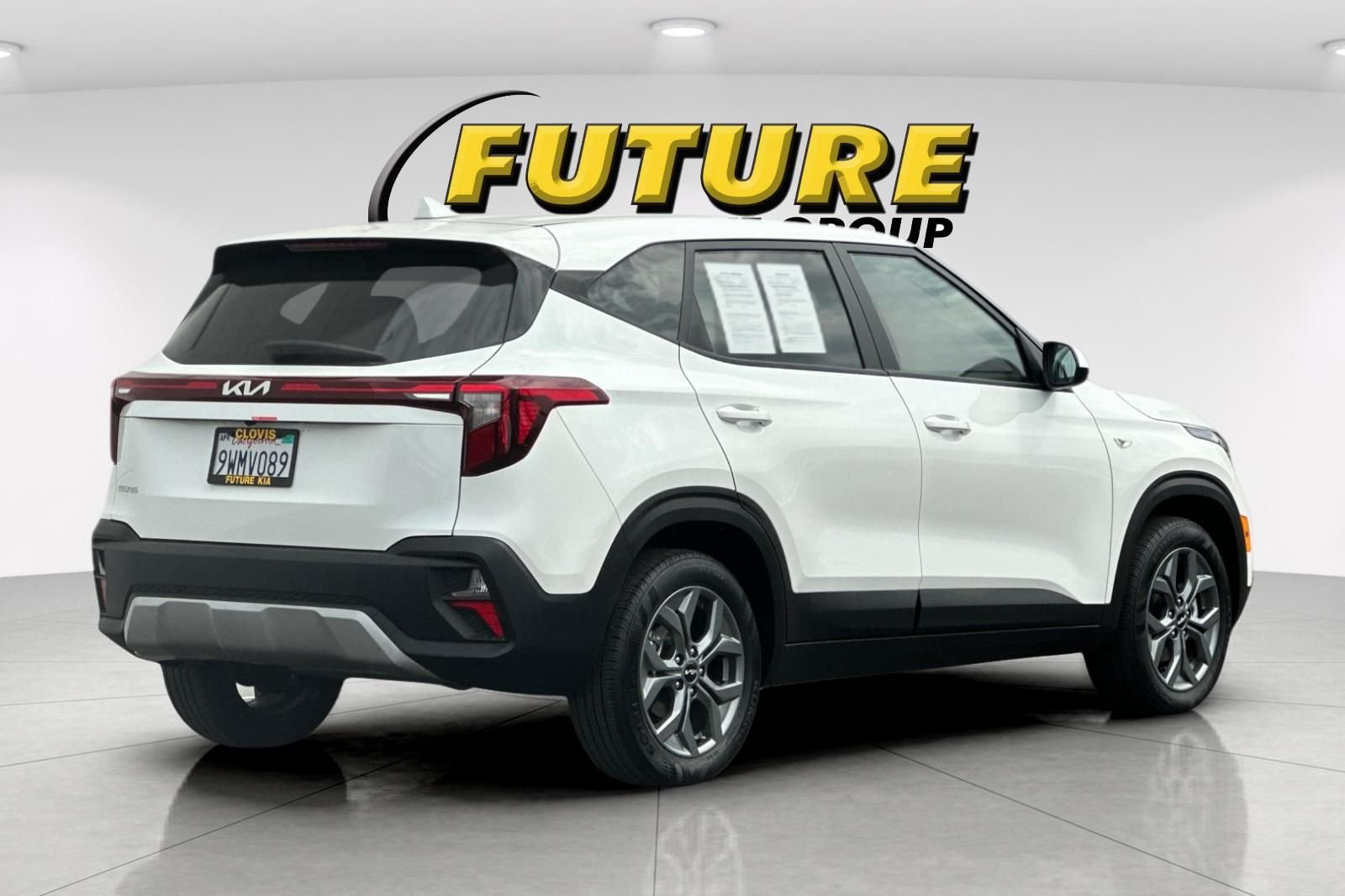 Used 2026 White Kia LX image 4