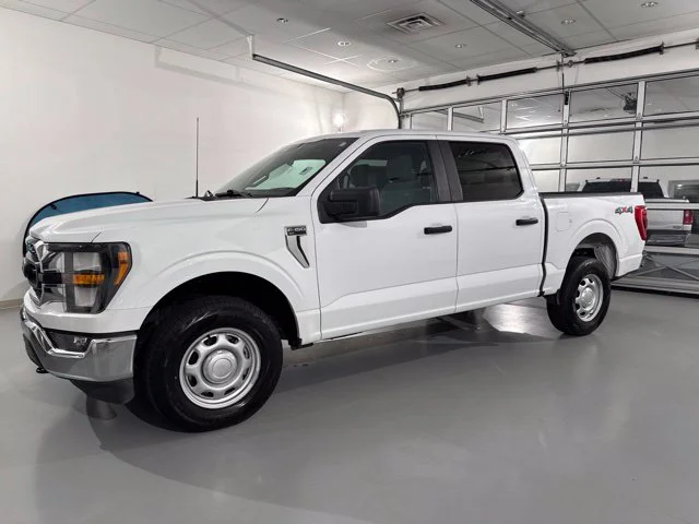 Used 2023 White Ford XLT image 3