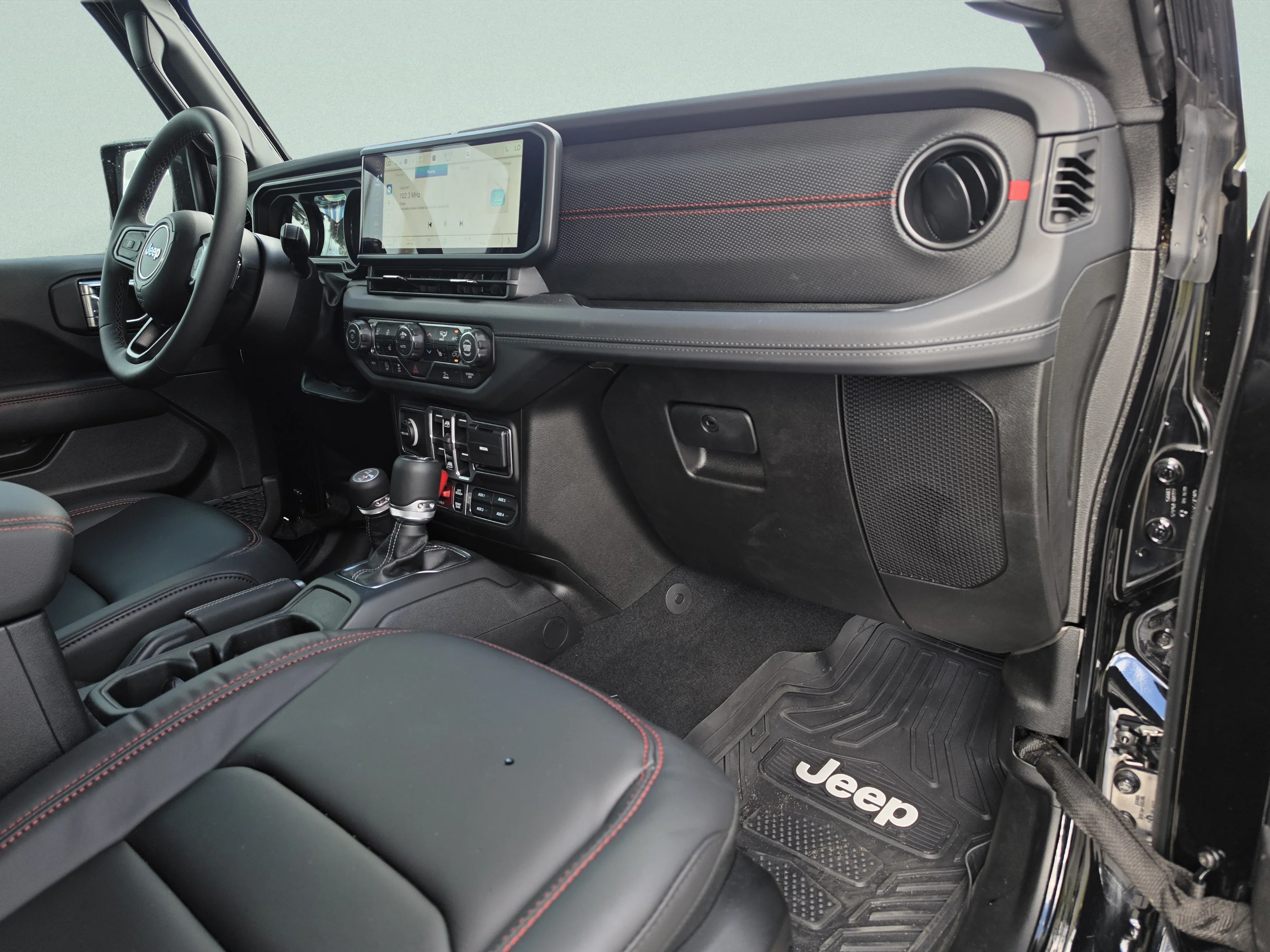 Used 2026 Black Clearcoat Jeep Rubicon image 18