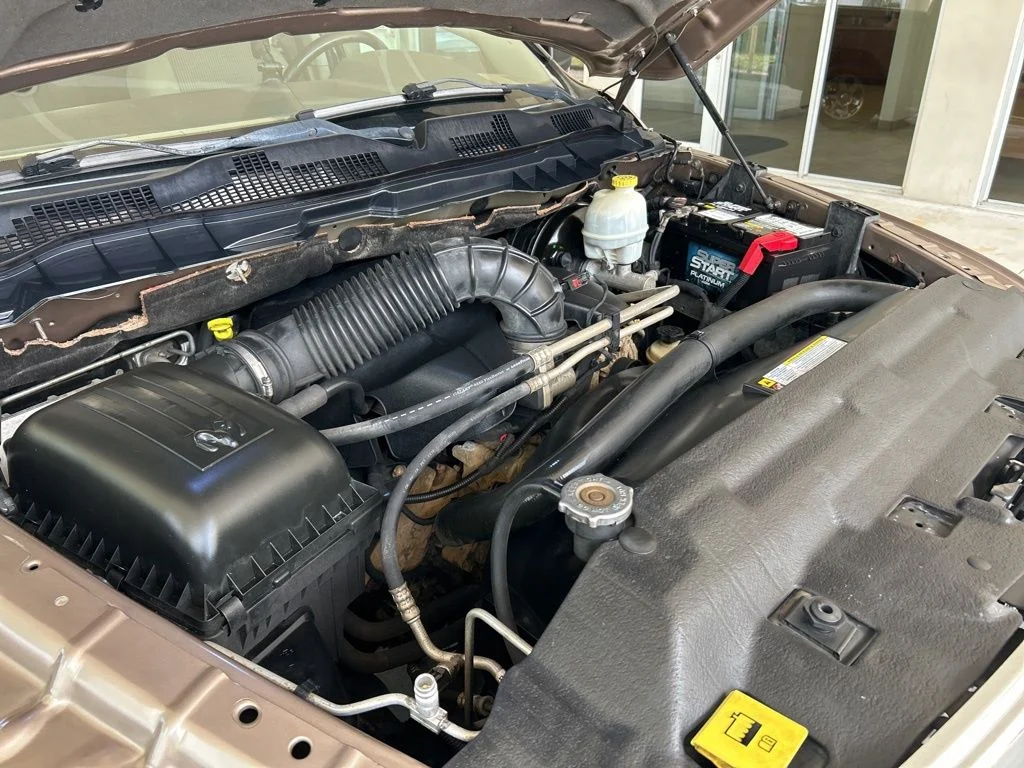 Used 2010 Beige Ram SLT image 11