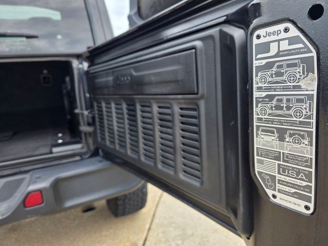 Certified Used 2023 Black Clearcoat Jeep Rubicon image 18