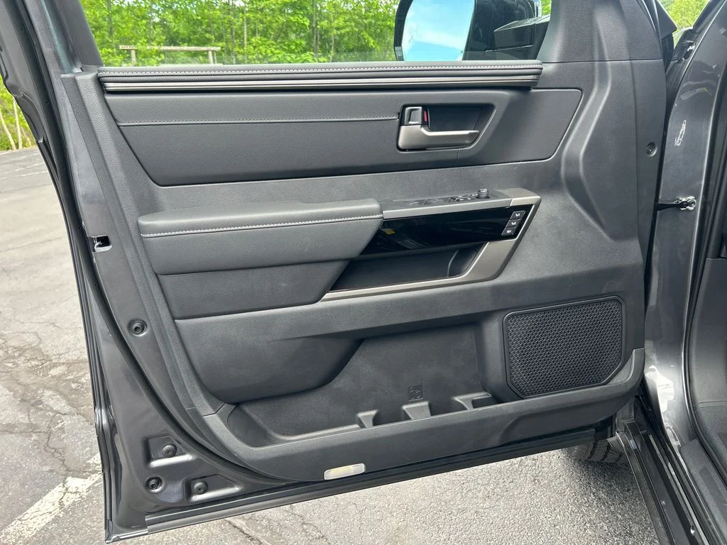 2026 Toyota Tundra Limited - Photo 18