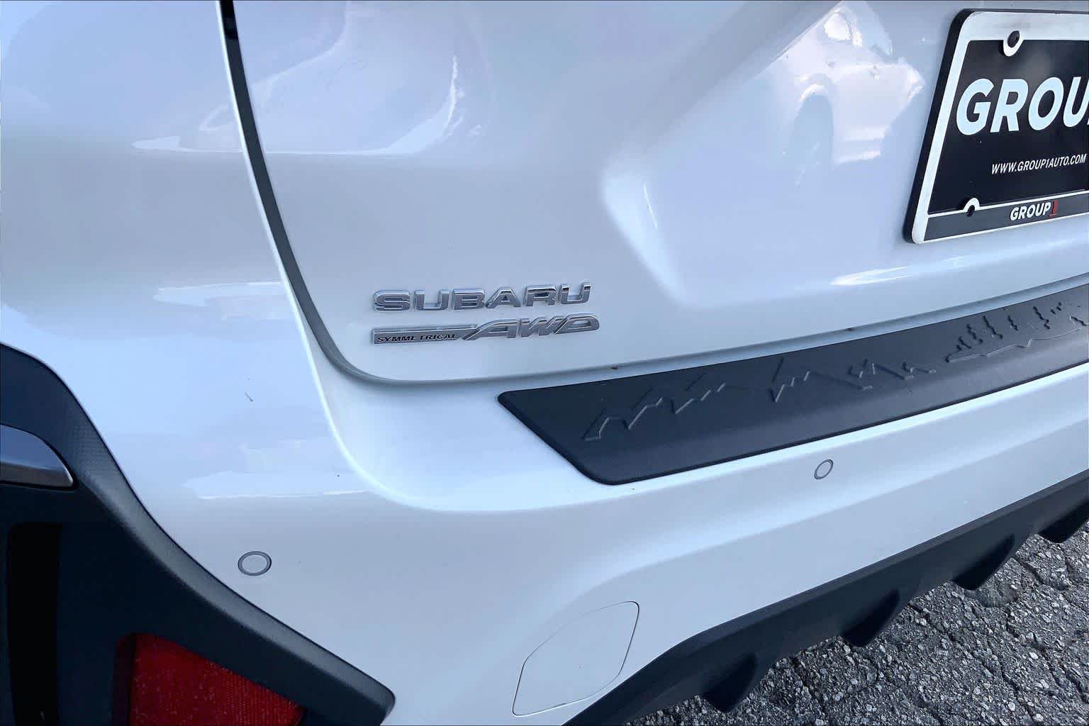 Used 2025 Crystal White Pearl Subaru Limited image 28