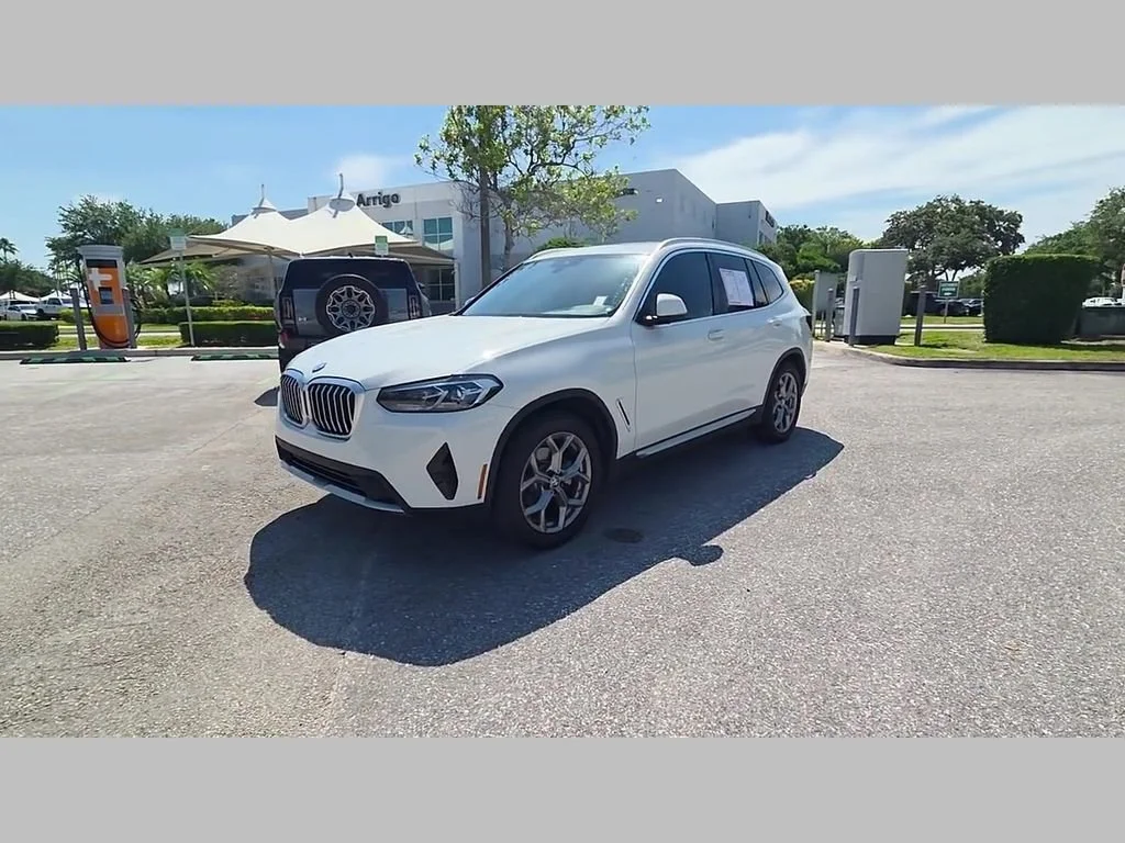 Used 2023 Alpine White BMW xDrive30i image 46