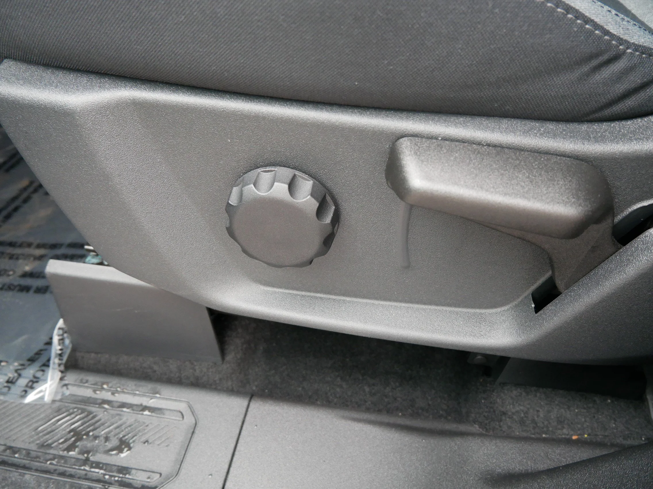 New 2025 Azure Gray Metallic Ford Base image 19