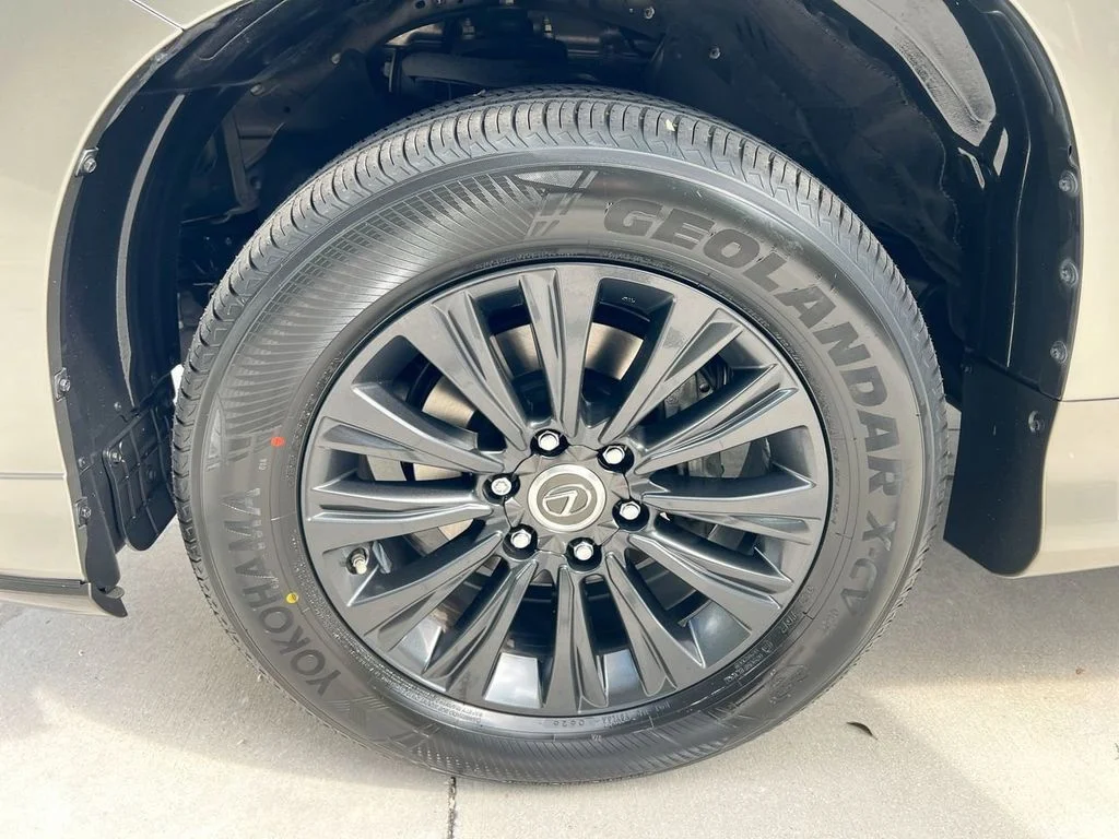 2023 Lexus GX PREMIUM - Photo 9