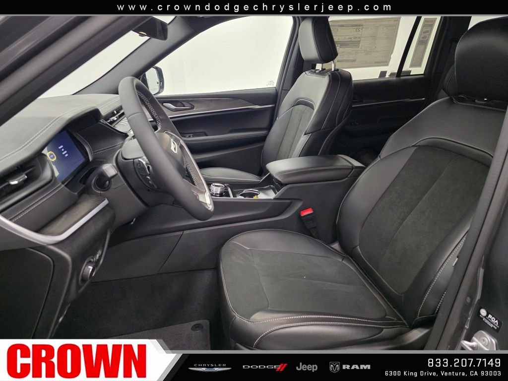 New 2026 Baltic Gray Metallic Clearcoat Jeep Altitude image 15