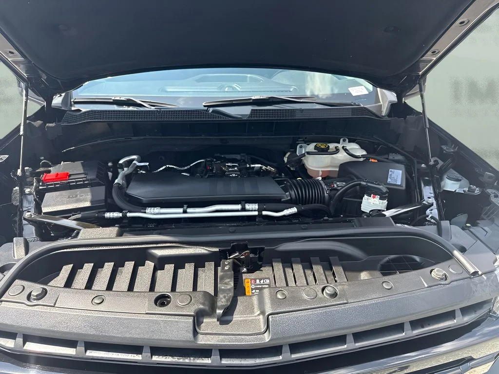 Used 2020 Black Chevrolet RST image 17