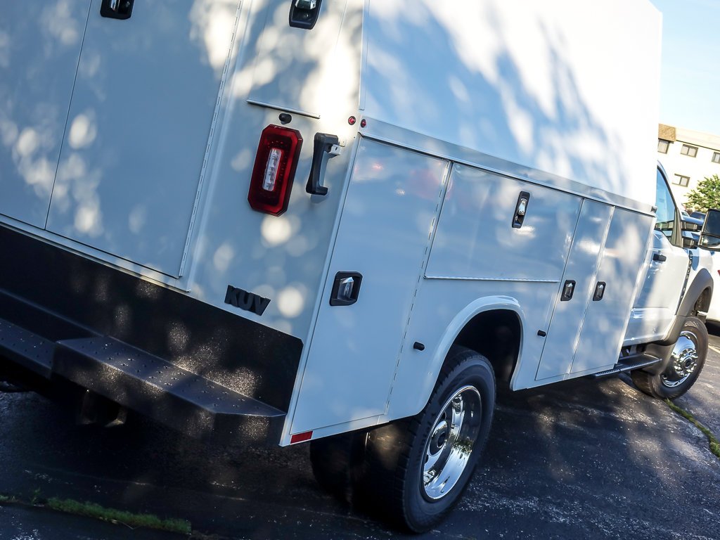 New 2026 Oxford White Ford 11' KUV image 14