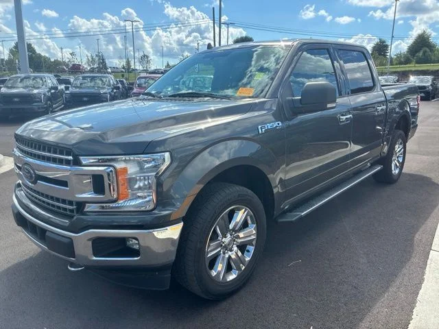 Used 2018 Gray Ford XLT image 3