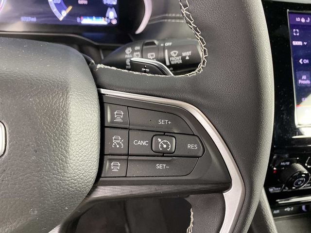 Used 2025 White Jeep Altitude X image 15