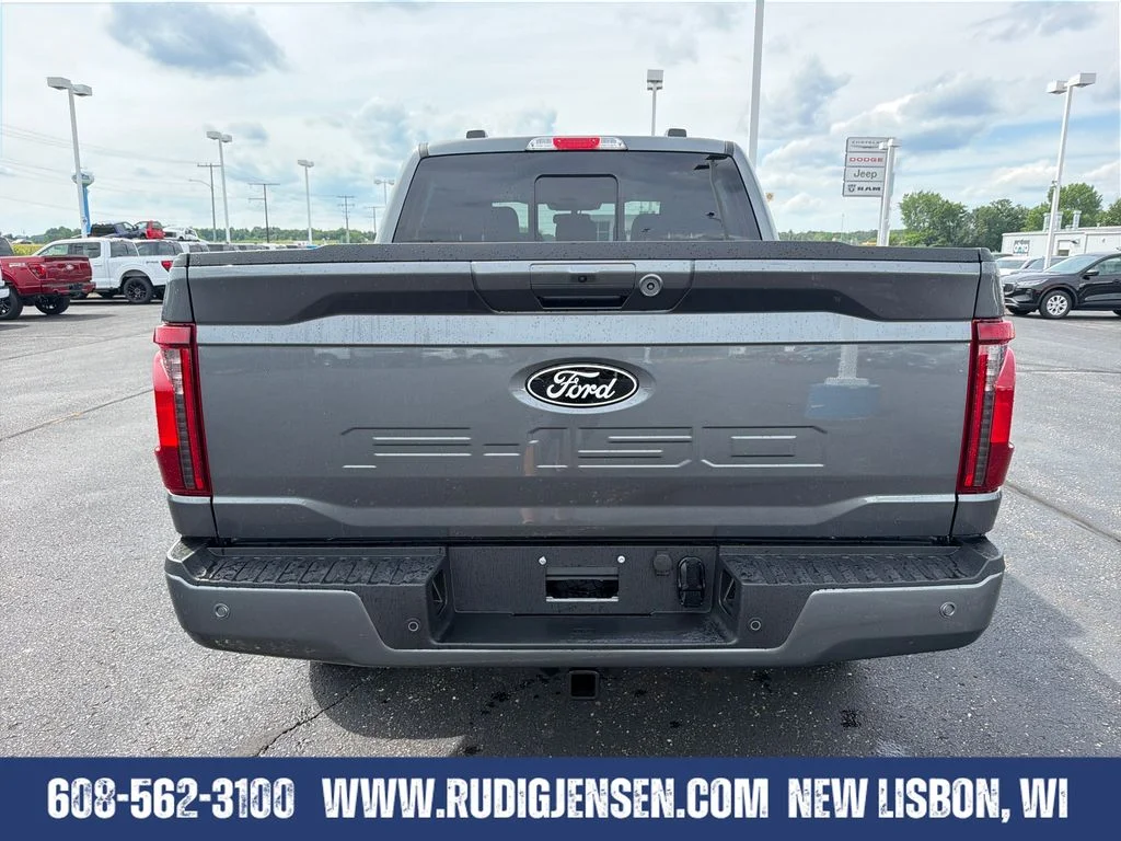 New 2026 Gray Ford XLT image 4