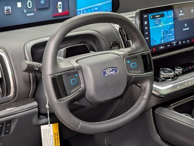 New 2027 Dark Matter Gray Metallic Ford MAX Platinum image 43