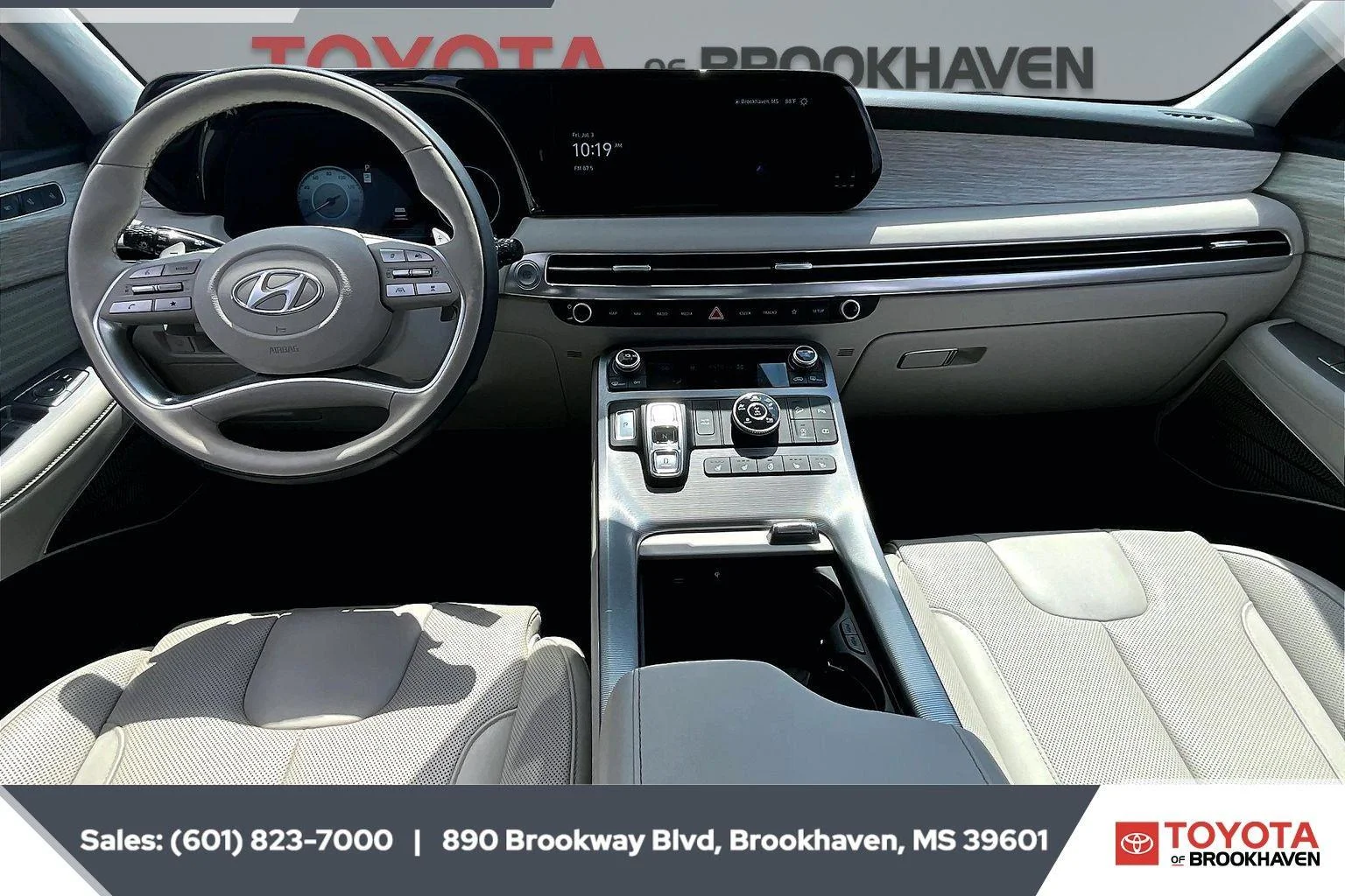 Used 2024 Sierra Burgundy Hyundai Calligraphy image 13